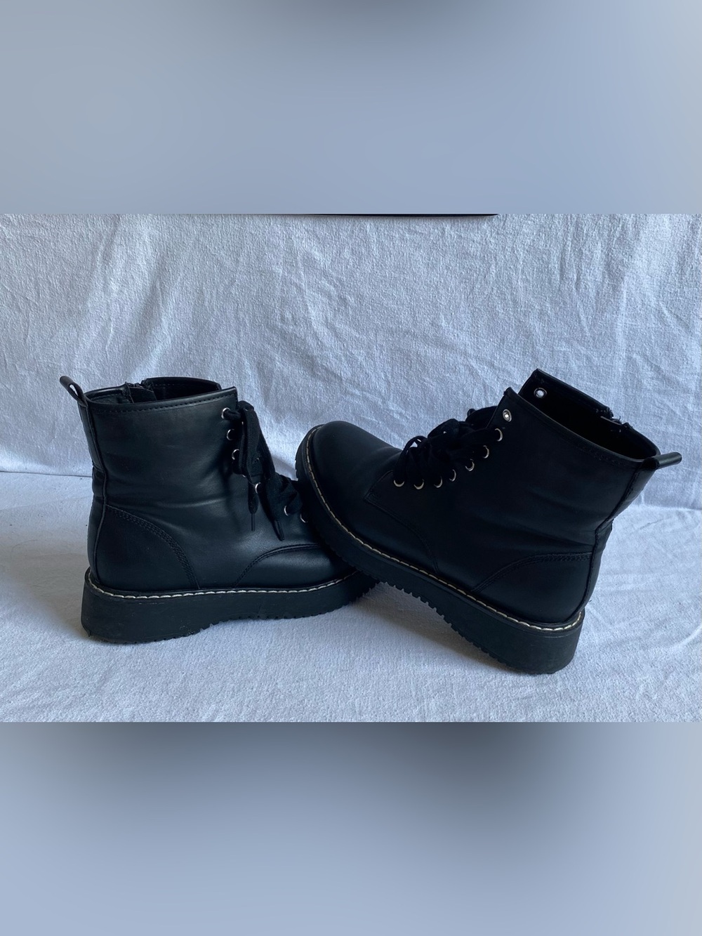 Madden Girl Kurrt Women’s Black Lace-Up Platform Combat Boots - Picture 5 of 14